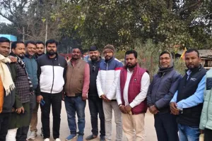 बगहा–बेलवनिया संघर्ष समिति का बड़ा ऐलान, 1 फरवरी को शास्त्री नगर चौक पर होगा सामूहिक सर मुंडन आंदोलन