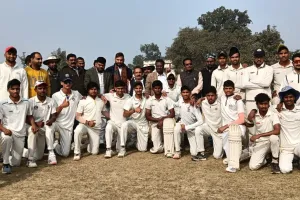 क्रिकेट टूर्नामेंट के आठवें दिन मैनपुरी हॉस्टल ने झांसी 85 को  रनों से हराया