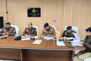 ठंड के मौसम में ऐसे नहीं चलेगा काम:पुलिस अधीक्षक अभिनंदन नें थानाध्यक्षों के कसे पेंच