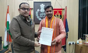 मेडिकल कॉलेज रामपुर बस्ती में कथित धर्मांतरण के आरोप, जांच की मांग को लेकर ज्ञापन