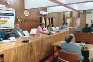 जिला स्वास्थ्य समिति  की बैठक सम्पन्न, दुर्गम क्षेत्रों के रिक्त उपकेन्द्रों पर रोटेशनवाइज नियमित ए०एन०एम० की, की जाये तैनाती की जाये-मुख्य विकास अधिकारी