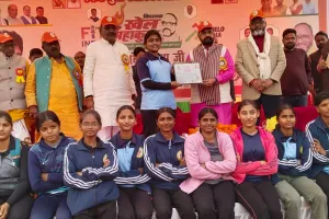 आयुष मंत्री ने रॉबर्ट्सगंज हाईडल मैदान में विधायक खेल महाकुंभ प्रतियोगिता का किया शुभारम्भ