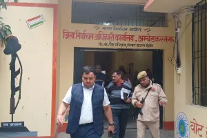 जिलाधिकारी ने ईवीएम वेयर हाउस का किया मासिक निरीक्षण 