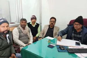 जिला सहकारी बैंक की चोपन शाखा मे  किया कंप्यूटराइजेशन की समीक्षा