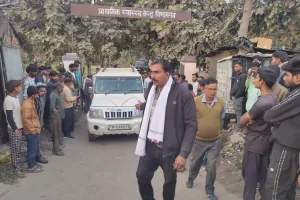 कनहर  सिंचाई परियोजना  में कार्य करने के दौरान बिजली के चपेट में आने से कामगार  की मौत, परिजनों में मचा कोहराम