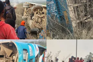 चोपन में अनियंत्रित होकर पलटी निजी बस, मची चीख-पुकार ग्रामीणों ने शीशे तोड़कर बचाई यात्रियों की जान