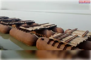 भैसहां पीपा पुल के बाद पक्का पुल बनेगा या नहीं? सोशल मीडिया पर उठे सवाल