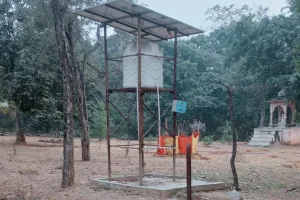 हाथवानी में  सिस्टम की भेंट चढ़ी लाखों की  लागत से  लगा सौर ऊर्जा टंकी ,प्यासे  राहगीर