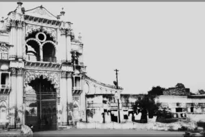 पडरौना : धोखाधड़ी मामला!   राज परिवार की जमीन हड़पने के मामले में 9 पर मुकदमा दर्ज