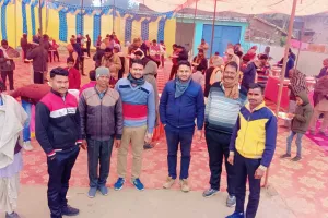 ग्राम सिंगहा में प्रधानप्रतिनिधि श्याम मोहन दीक्षित ने विशाल खिचड़ी भोज का किया आयोजन।