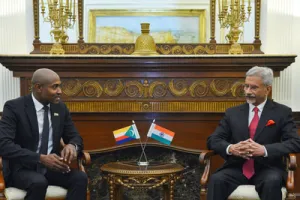 हिंद महासागर में बढ़ेगी भारत की रणनीतिक ताकत, जयशंकर ने कोमोरोस के विदेश मंत्री से की अहम मुलाकात