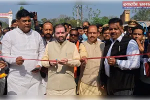 प्रभारी मंत्री सतीश चंद्र शर्मा ने विकासखंड सिंहपुर क्षेत्र में विकास कार्यों का किया स्थलीय निरीक्षण