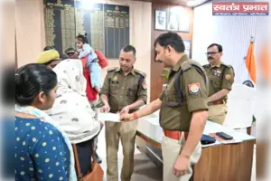 शहीद SI वरुण राकेश के परिवार के लिए बलिया पुलिस का संवेदनशील कदम, एक दिन की सैलरी से 10.32 लाख की आर्थिक सहायता