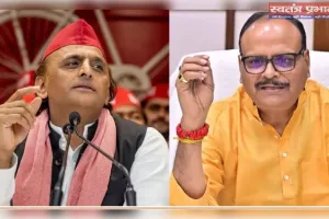 बटुकों के अपमान पर बीजेपी में ही रार! डिप्टी CM ने किया सम्मान तो अखिलेश ने कसा तंज