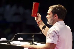 अप्रकाशित किताब, बड़े दावे और खाली हाथ राहुल गांधी