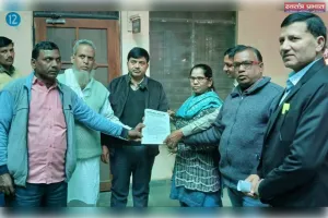 स्वास्थ्य व्यवस्था बेहतर बनाए जाने के संबंध में मुख्यमंत्री को संबोधित पांच सूत्री मांग पत्र तहसीलदार बिसवां को सौंपा 