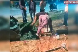 दिल्ली के रोहिणी में खुले नाले में गिरने से युवक की दर्दनाक मौत