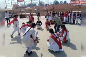 अरैल घाट स्थित मलिन बस्ती में सड़क सुरक्षा जागरुकता का कार्य संपन्न