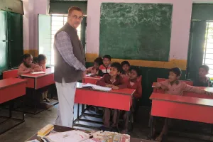 जिलाधिकारी ने किया प्राथमिक सहित उच्च प्राथमिक विद्यालयों का  निरीक्षण,  दिये गुणवत्तापूर्ण शिक्षा पर  जोर