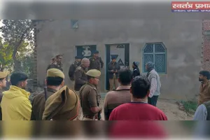 पत्नी को थप्पड़ मारा तो प्रेमी ने रेत दिया गलाः