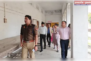 यूपी बोर्ड परीक्षा को लेकर एडीएम सहित अन्य अधिकारियों ने परीक्षा केंद्रों का किया निरीक्षण