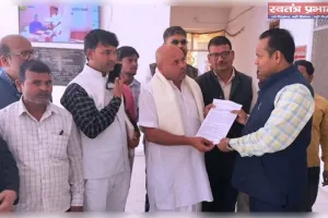 मनोरमा की बदहाली पर भड़के सुदामा, बोले, स्वच्छता तक नहीं रुकेगा आन्दोलनः सौंपा पत्र