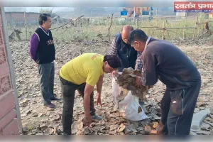 छिवकी स्थित गदा माधव मंदिर पर चलाया गया स्वच्छता अभियान