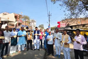 आजाद की शहादत पर ओबरा में गूंजी देशभक्ति आनंद पटेल दयालु ने उठाई क्रांतिकारियों के पाठ्यक्रम की मांग, भ्रष्टाचार पर भी साधा निशाना