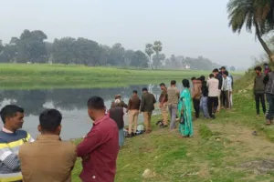 गोरखपुर में कुआनो नदी की गोद में मिली किशोरी का शव: पहचान का राज़ बरकरार, जांच में जुटी पुलिस