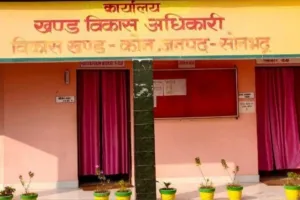 मिश्री  में  लगा गंदगी  का अंबार, नहीं हो रहा है कोई सुनवाई