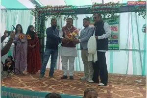 किड्स कैंपस जॉन स्कूल व सिटी पब्लिक स्कूल के वार्षिक समारोह में शामिल हुए पूर्व सदर विधानसभा प्रत्याशी मुन्ना सिंह,  शिक्षा के महत्व पर दिया जोर