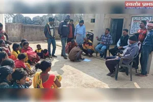 दारू प्रखंड के बडवार बिरहोर टोला में लगेंगी 30 सोलर स्ट्रीट लाइटें लगेंगी