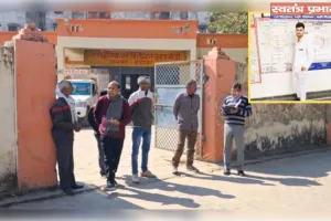 मोबाइल हाथ से छूटकर रेलवे ट्रैक पर गिरा, छात्र ने चलती ट्रेन से लगा दी छलांग; दर्दनाक मौत