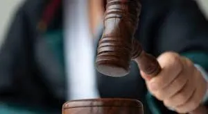 लोकसभा में खुलासा: 10 साल में जजों के खिलाफ 8,360 शिकायतें, कार्रवाई पर चुप्पी