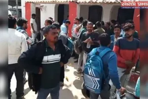 कोतवाली पहुंचे ठगी के शिकार हुए लोग