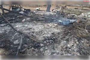 परसपुर: अहिरन पुरवा में आग का तांडव, गरीब की गृहस्थी जलकर राख