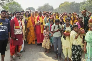 सात दिवसीय श्री शतचंडी महायज्ञ केलिए  भव्य कलश शोभायात्रा निकाली गई 