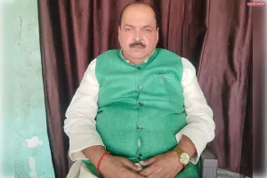 सीएचसी खेसरहा पर नही है एक्स - रे  प्लेट ,अव्यवस्था देख बिफरे : एमएलसी