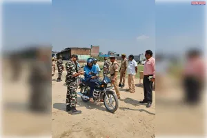 एसएसबी व पुलिस की सयुंक्त टीम ने चेकिंग अभियान चलाया