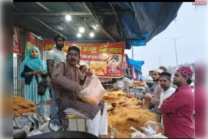 मिठास से महका प्रदेश: शकूर अहमद की खजला-फेनी और सिमइयों की मची धूम