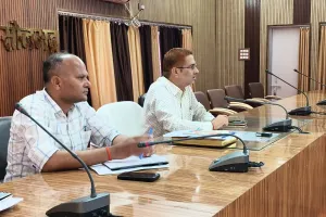 कलेक्ट्रेट सभागार में  महत्वपूर्ण बैठक आयोजित, अधिकारियों को  जनगणना 2027 की  तैयारियों को लेकर  दिया गया प्रशिक्षण             