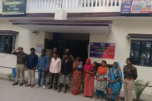 बवाल मचाने पुलिस के समझाने पर उनसे ही उलझ जाने पर पुलिस ने की कार्यवाही 