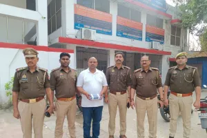 प्रयागराज में फर्जी शिक्षा बोर्ड का भंडाफोड़, मुख्य संचालक गिरफ्तार।