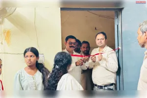 सरवाकल कैंसर से बचाव के टीकाकरण का ब्लॉक प्रमुख ने फीता काट कर किया उद्घाटन 