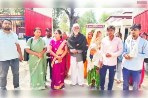 दबंगों का कहर: बुजुर्गों सहित परिवार पर जानलेवा हमला