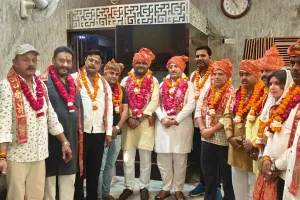 टूण्डला में भाजपा के नवीन जिला पदाधिकारियों का भव्य स्वागत