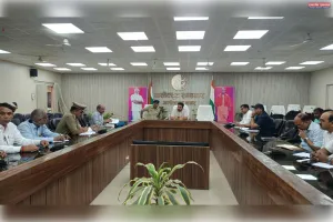 सड़क सुरक्षा समित की बैठक में जिलाधिकारी ने दिए आवश्यक दिशा निर्देश 