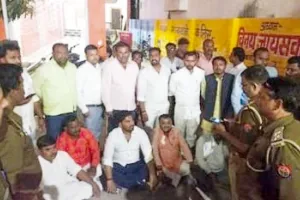 पडरौना नगरपालिका में टकराव: अधिकार और सम्मान को लेकर सभासदों का धरना, बैठक बेनतीजा स्थगित