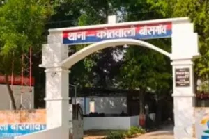 गोरखपुर : गिरफ्तारी न होने से बढ़ा आक्रोश, पांच दिन बाद भी परिजनों को नहीं मिली एफआईआर व पोस्टमार्टम रिपोर्ट की कॉपी