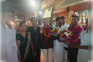 गैस डिलीवरी मैन की बेटी बनी PCS अधिकारी